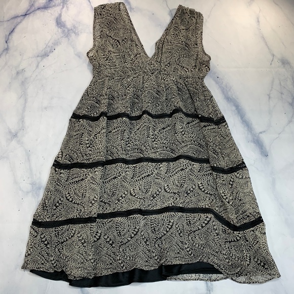 Guess by Marciano Kionna Deep V-Neck Silk Dress - Picture 4 of 8